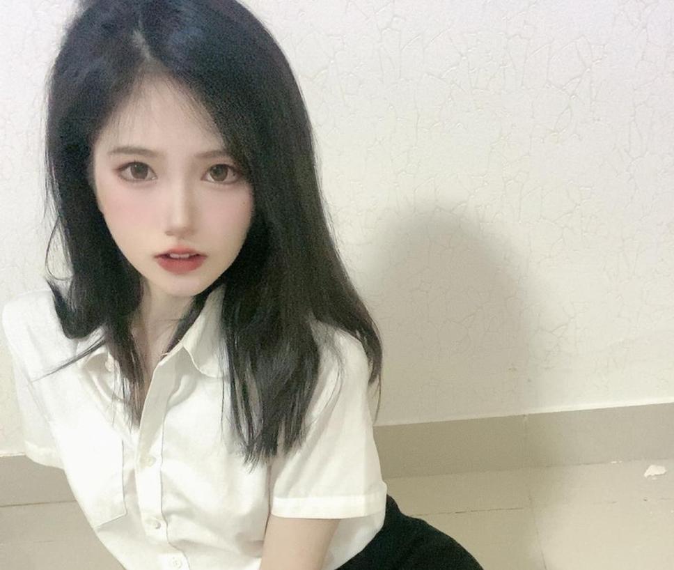 倦倦喵汉服免费，摄影表现出内心澎湃的感觉。