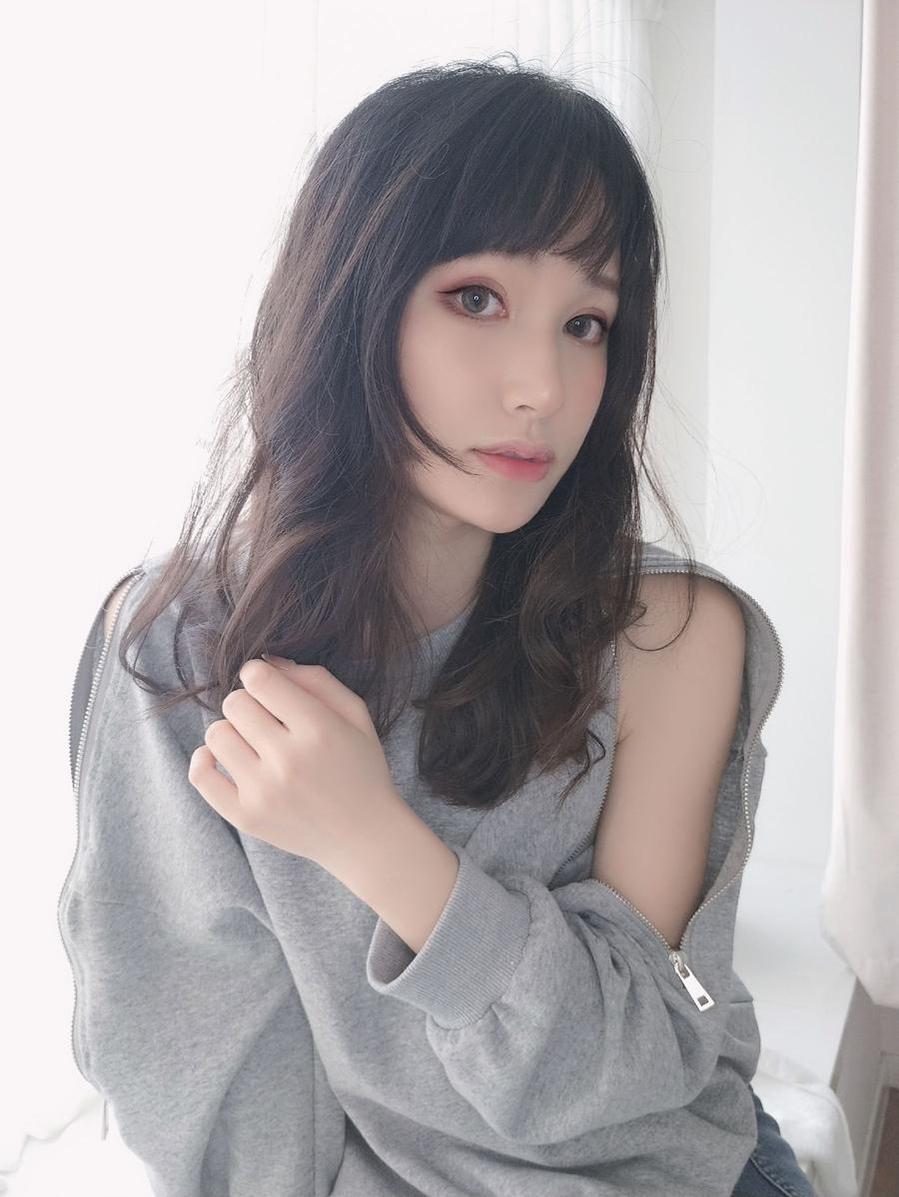 木之本果下班回家后，带来cos作品图片，绝美不可错过