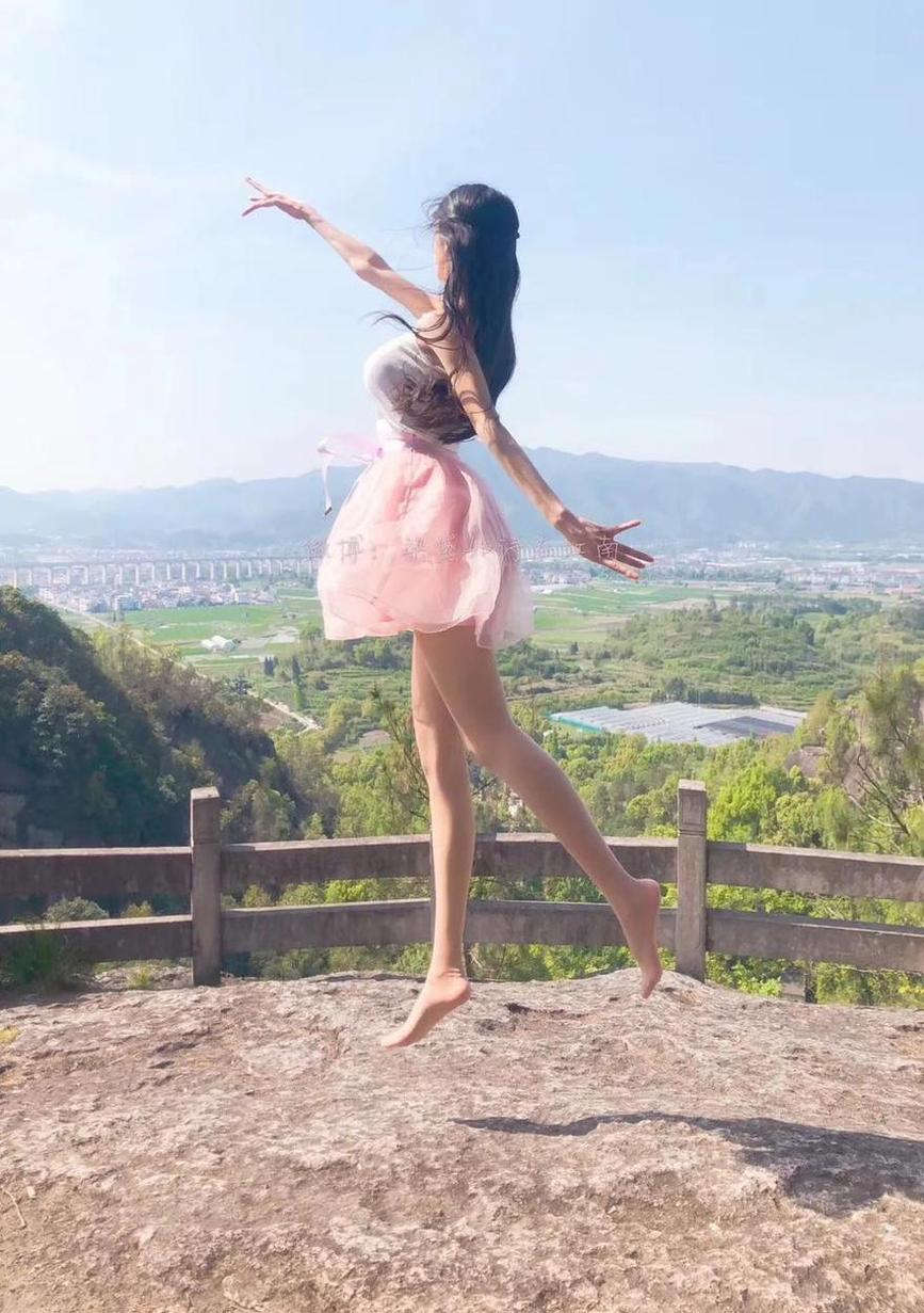 染黛如诗miss照片原图放送，你的收藏清单少了这些美图吗？