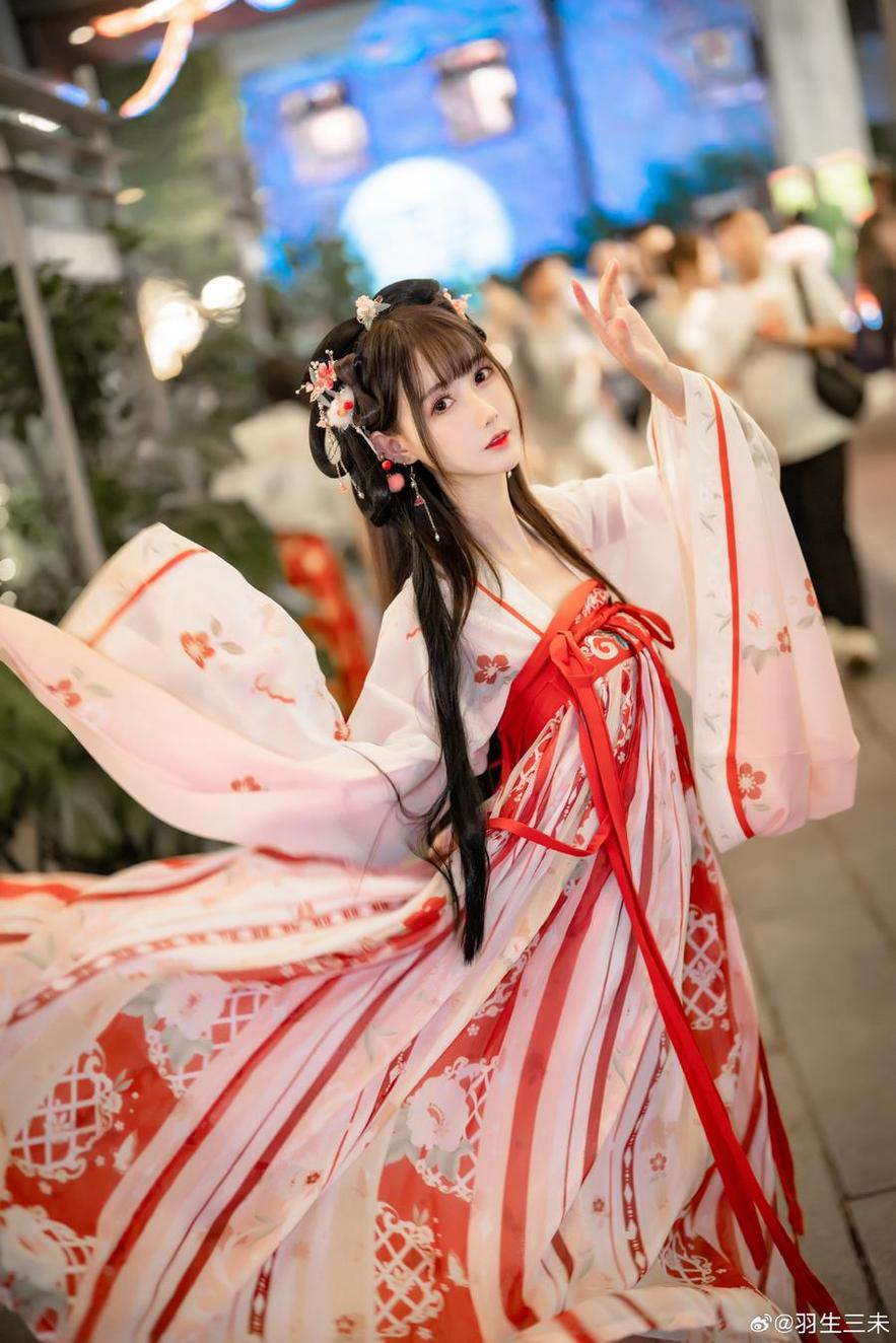 羽生三未原神cosplay的原图，太美了吧