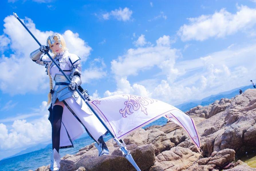 青青子js贴吧：最新图包更新！各种精彩cosplay照片让你爱不释手